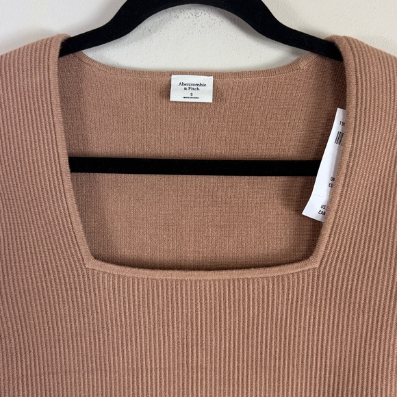 NWT Abercrombie & Fitch Ottoman Square Neck Ribbed Swearer Tee in Tan Size Small - Picture 4 of 6